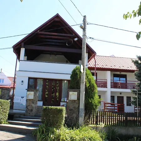 Aranyhordo Panzio Etterem Es Pizzeria Hotel Pere