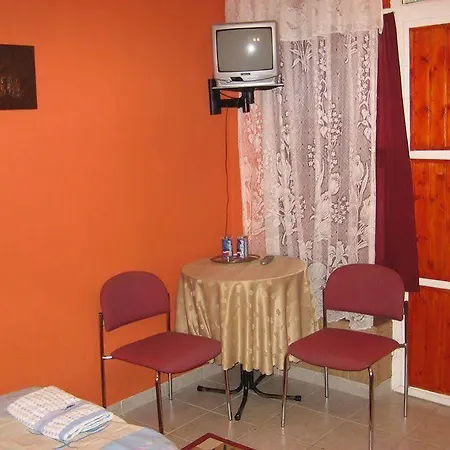 Aranyhordo Panzio Etterem Es Pizzeria Hotel
